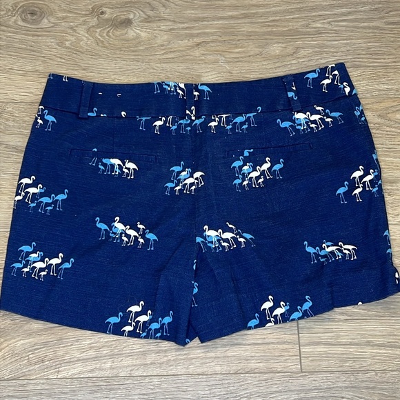 LOFT The Riviera 4" Short Navy Flamingo Size 8 - Picture 4 of 14